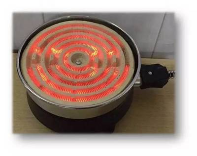 后風擋玻璃上的線條探秘 電加熱除霜原理與應用